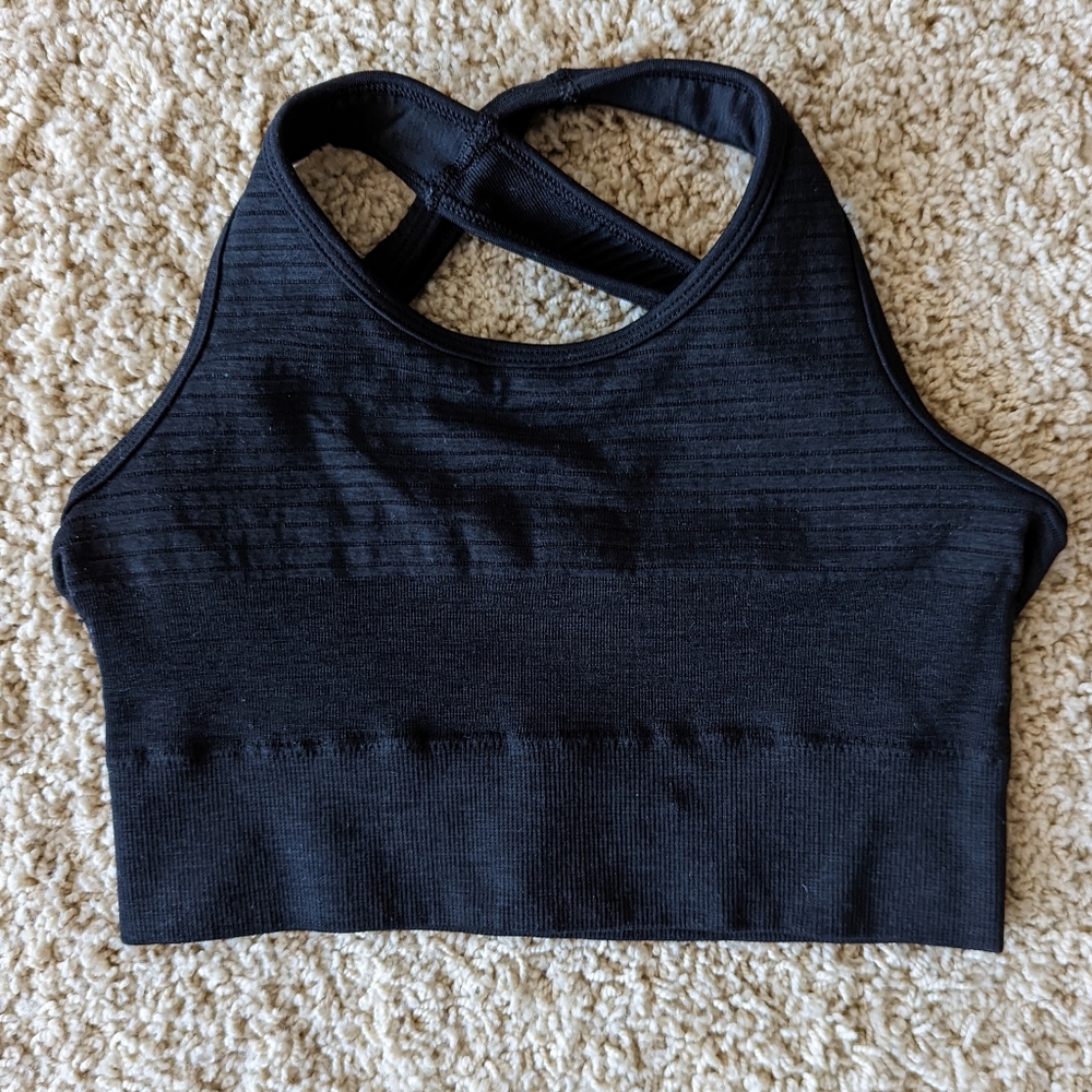 Alphalete Black Vault Bra